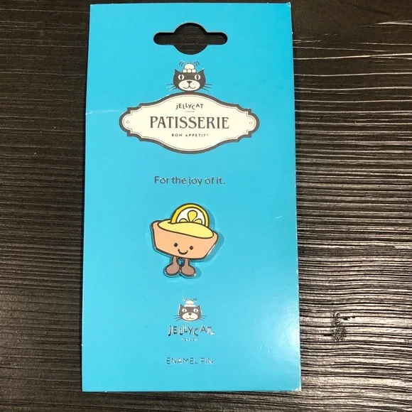 Jellycat Patisserie Lemon Tart Enamel Pin - Picture 1 of 7